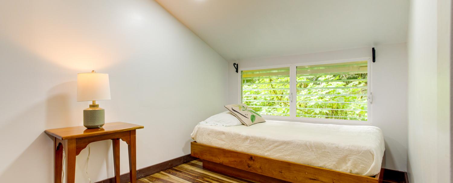 The Wright House Bedroom 1, single bed 